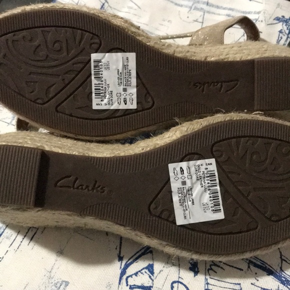 Clarks - Picture 3 of 4